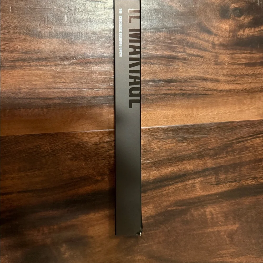IL MAKIAGE Concealer Blending Brush
